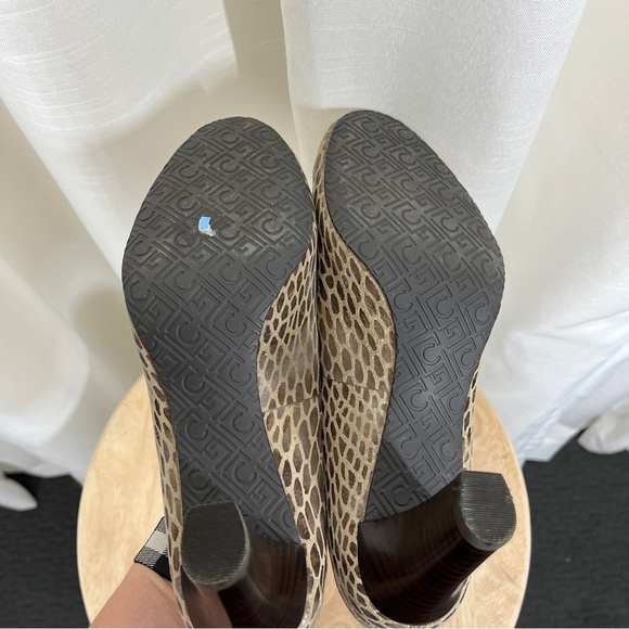 Liz Claiborne faux snake print pumps - Picture 9 of 9